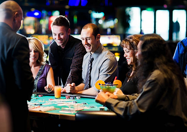 Starburst paytable and wild respin feature explanation